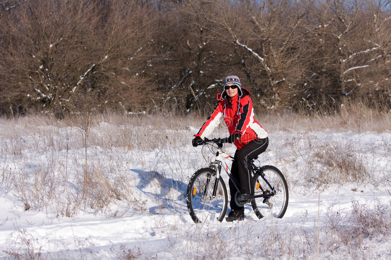 Ride Through Winter: Tips for Staying Warm on Cary’s Greenway Trails While Cycling